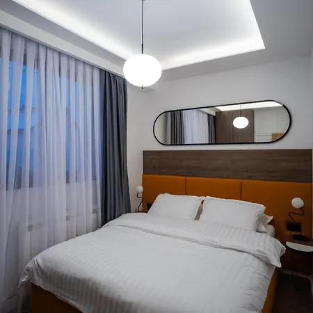 G1 Apartment Pale